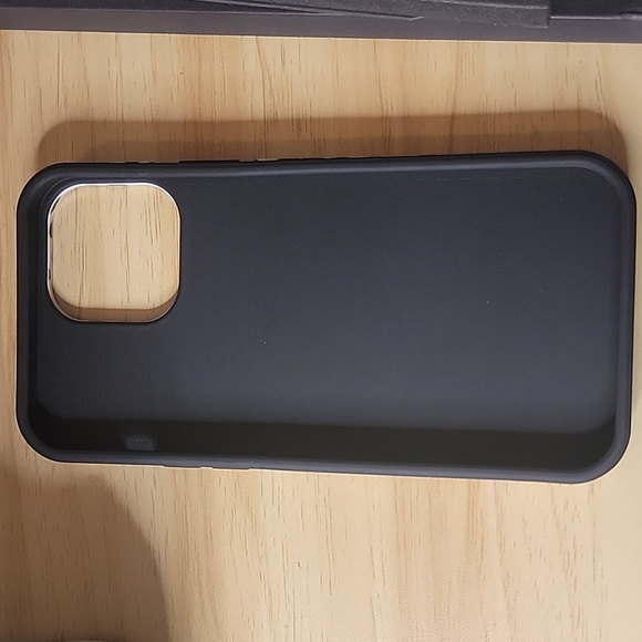 IPhone 13 pro Max Burga case - Picture 2 of 4